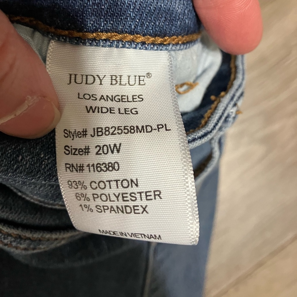 Judy Blue Wide Leg Denim Jeans - Picture 6 of 9